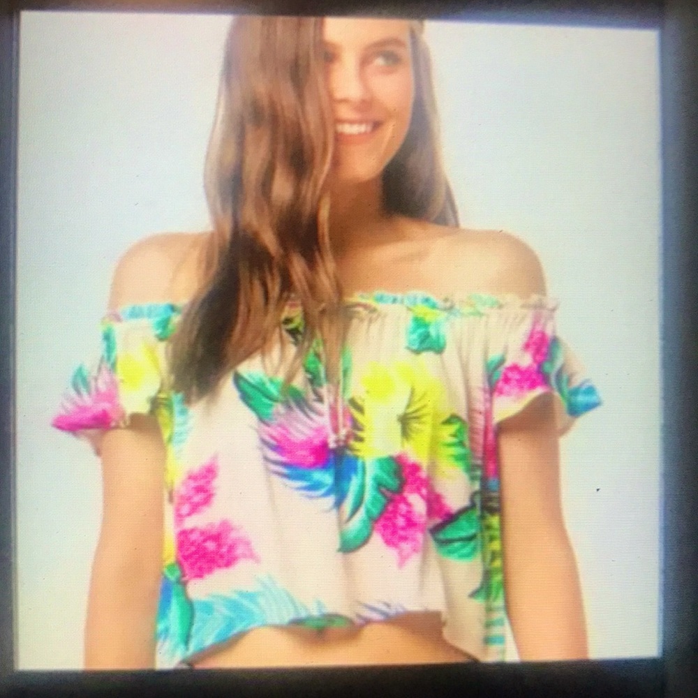 New Rip Curl Floral Off the Shoulder Top